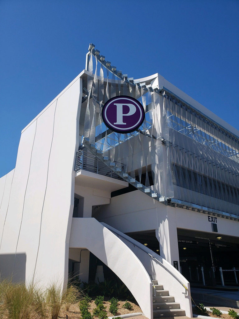 Sarasota Celebrates New Garage in Historic St. Armands Parking